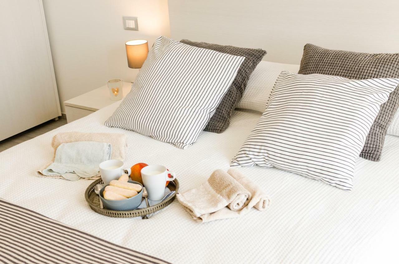 Fco Luxury Apartments Фьюмичино Экстерьер фото