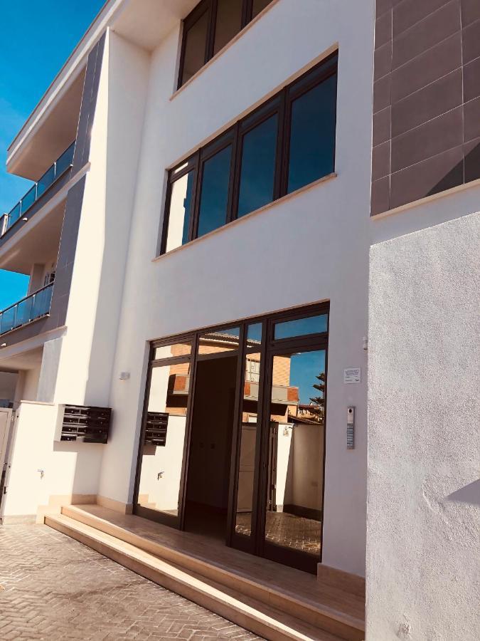 Fco Luxury Apartments Фьюмичино Экстерьер фото